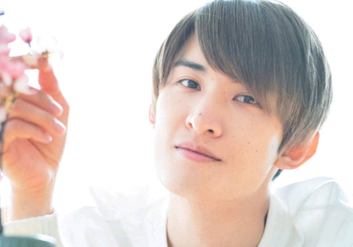 向井康二の彼女が名前 顔バレしていた 過去や現在の彼女は誰